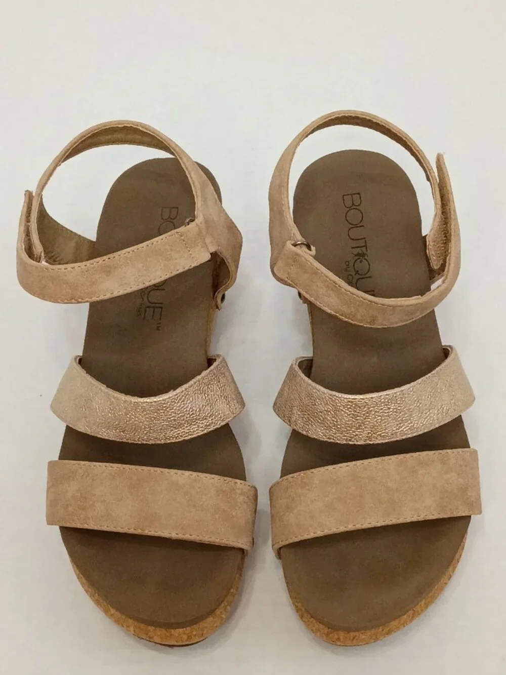 Boutique by Corkys Cona Metallic Strappy Wedge Sandals Size Women's 8 - Picture 1 of 7